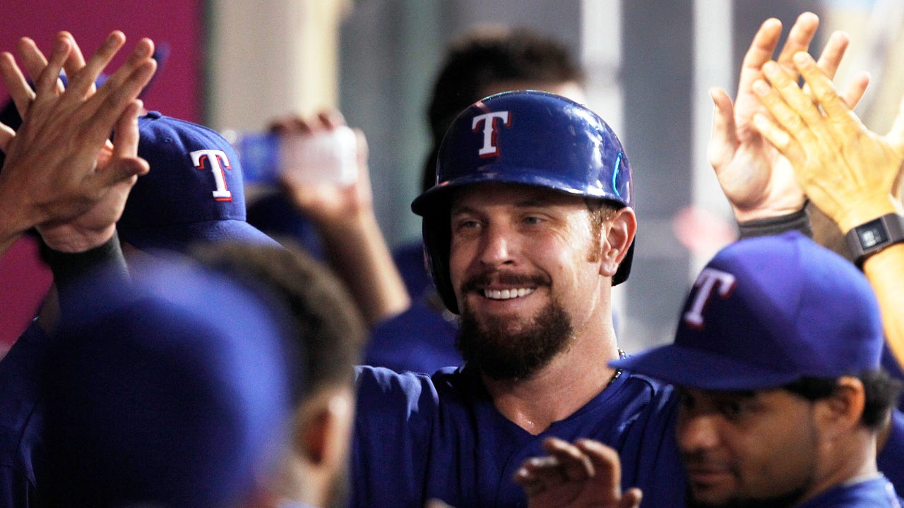 Hamilton has 2 hits, 2 runs in Rangers' win over Angels